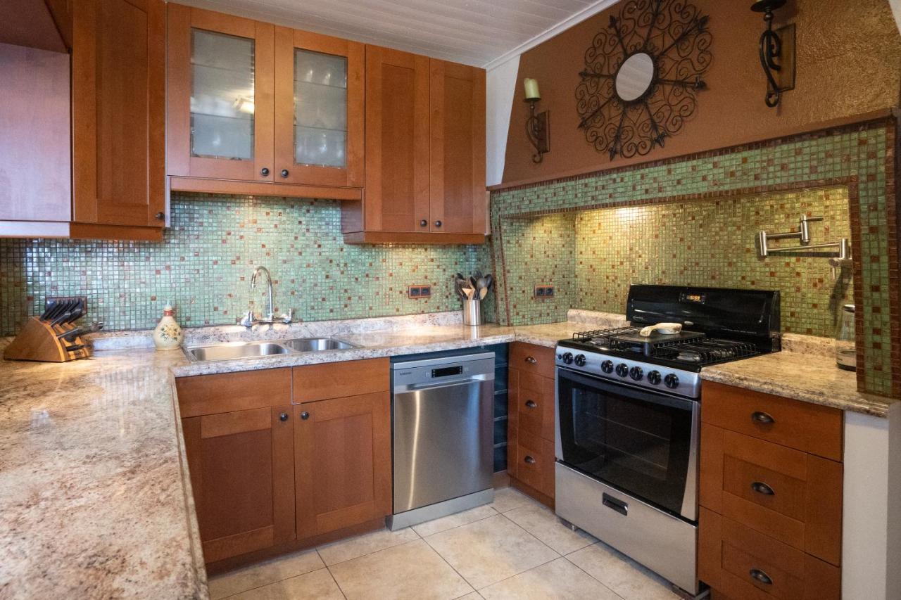 Quinta Pereirinha Farm - A Private 3 Bedroom Vacation Home, Close To Hiking W Ocean Views - Pico Island, Azores São Roque do Pico Kültér fotó